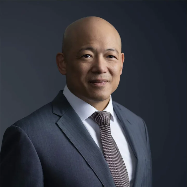Head shot of TOW LU LIM